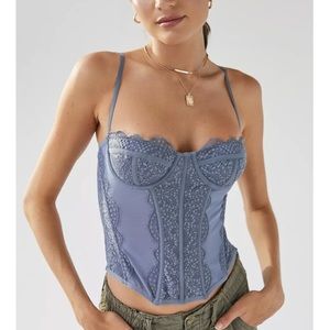 URBAN OUTFITTERS OUT FROM UNDER MODERN LOVE CORSET TOP 💗